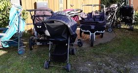 Viele gespendete Kinderwagen